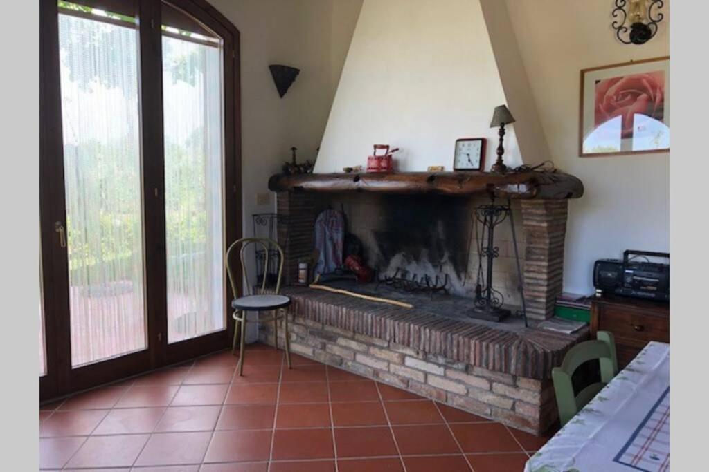 La Casetta Di Trignano Isola del Gran Sasso dʼItalia Exterior foto